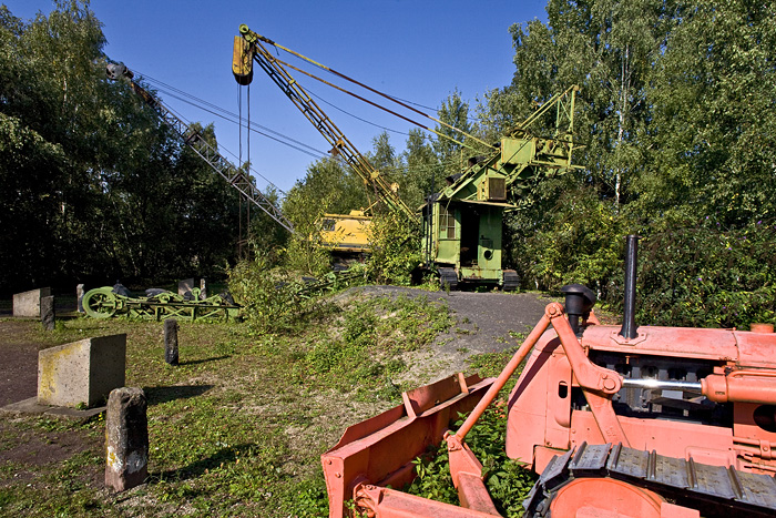 Alte Maschinen, mit denen Basalt verarbeitet wurde. Steinbruch Ettringer Ley. (Photo: Tobias Schorr)